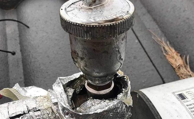 cracked auto air bleed valve